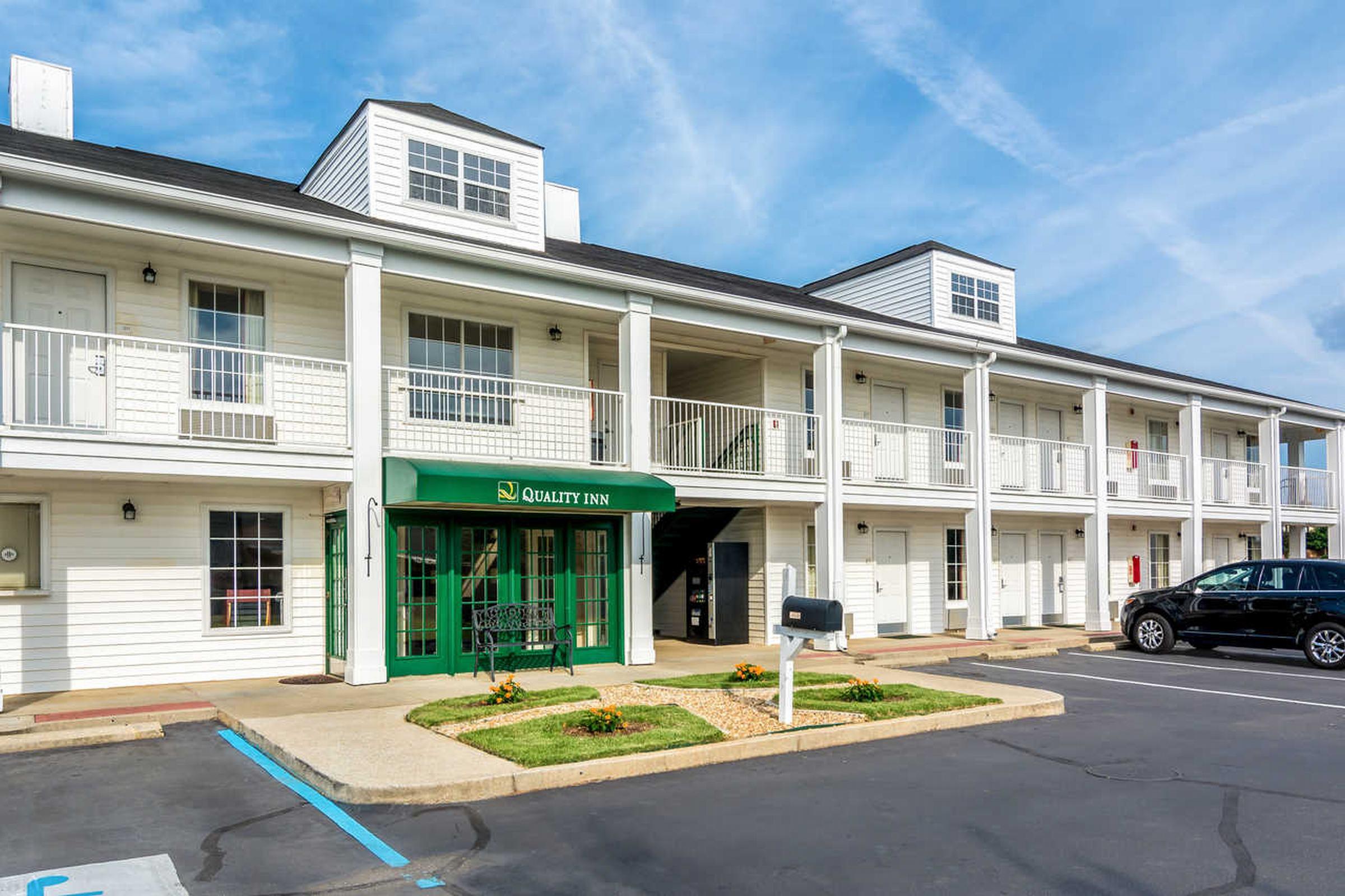 Quality Inn University Area Auburn Exterior photo